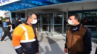 AVCILAR BELEDİYESİ İŞÇİSİ SOKAKTA BULDUĞU ENGELLİ MAAŞINI SAHİBİNE TESLİM ETTİ